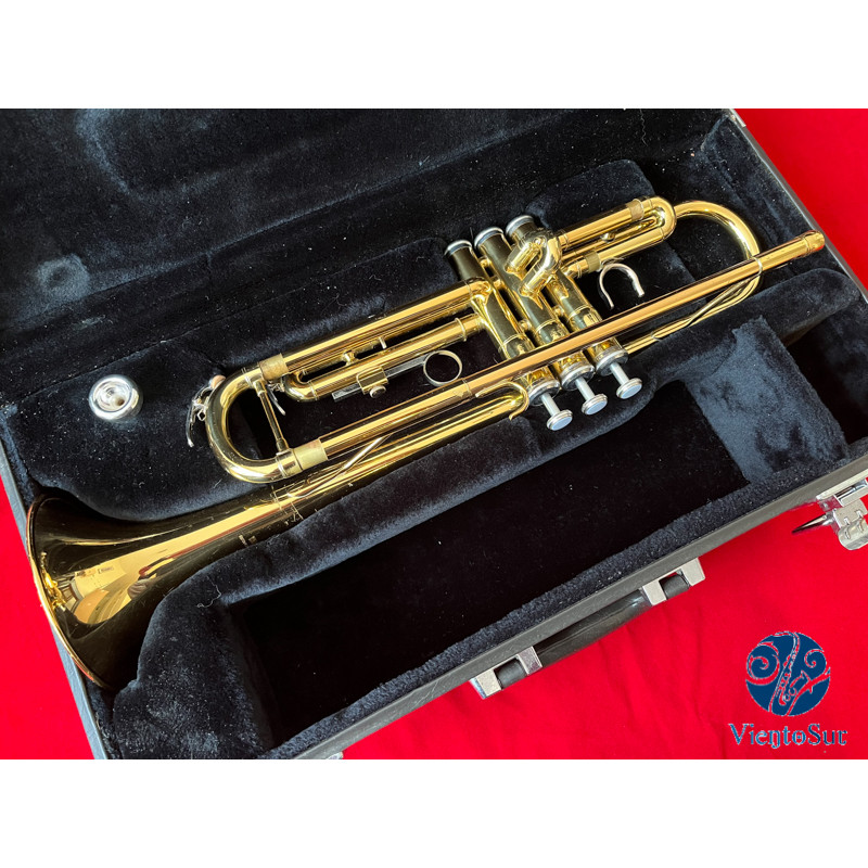 Trompeta YAMAHA YTR-2335